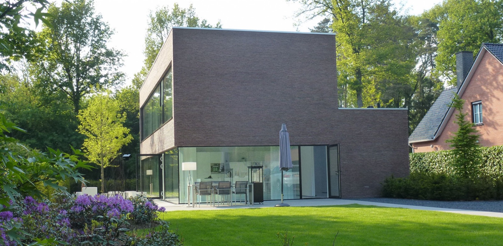 Bouwwerf van Constreno met een woning in nieuwbouwfase in de regio Tongeren